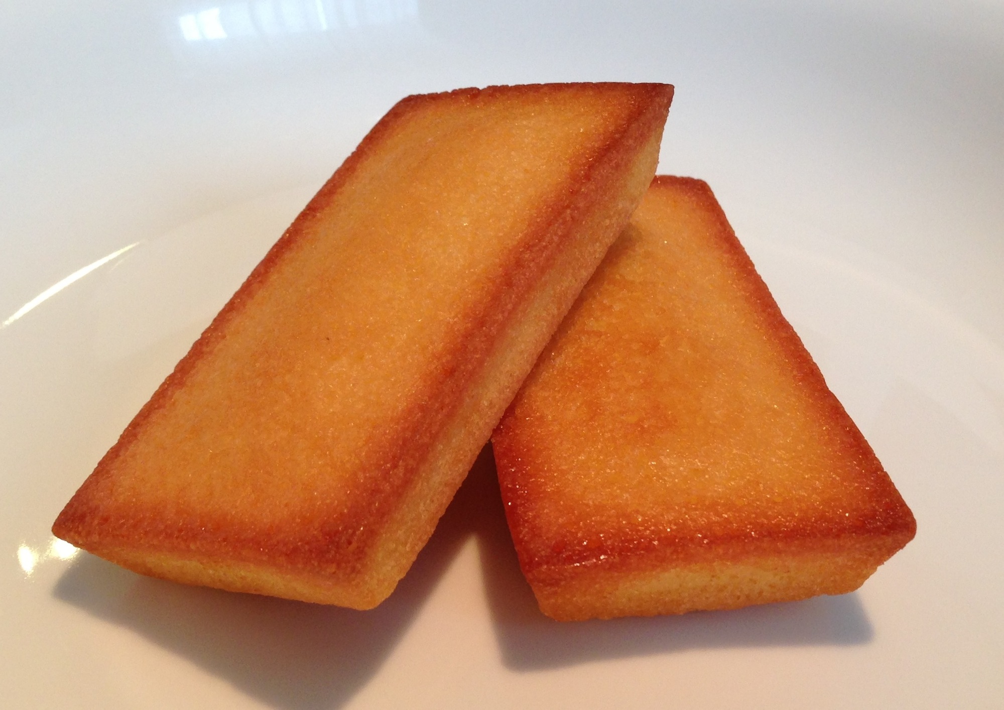Two_rectangular_financiers.jpg