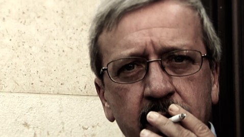 ht_herman_cain_staffer_smoking_nt_3_111025_wblog.jpg