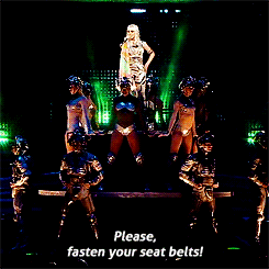 tumblr_npp2dqBrHp1tdy5pro1_250.gif