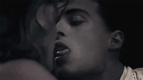 tumblr_mhlq6lzi4s1rue90ro1_500.gif