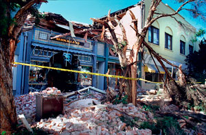 earthquake.destruction.shmuel.thaler.300.jpg
