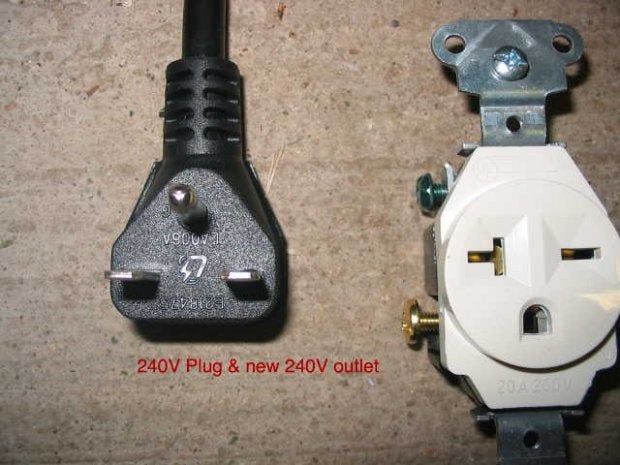 4486d1218244574-240v-outlet-new-tablesaw-240v_6.1.jpg