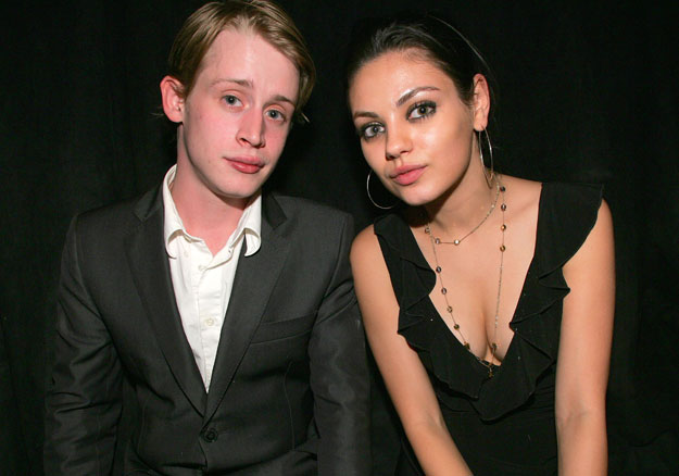 mila-kunis-macaulay-culkin.jpg