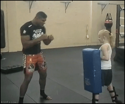girl_legkick.gif