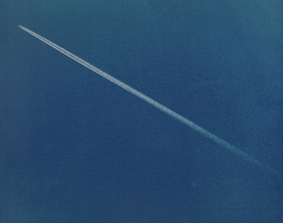contrails.jpg