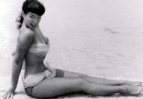 Bettie-Page-bettie-page-31615744-500-349.jpg