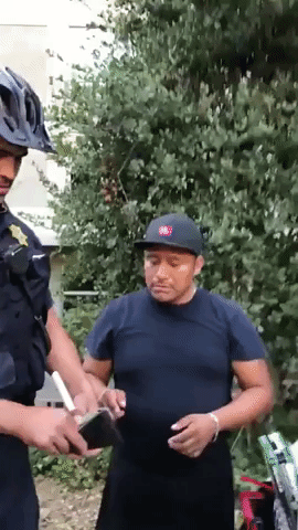vendor-bust-01.gif