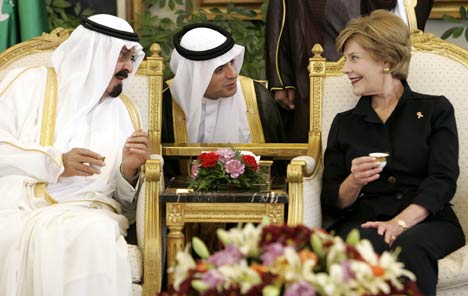 LauraBushSaudiAP_468x296.jpg