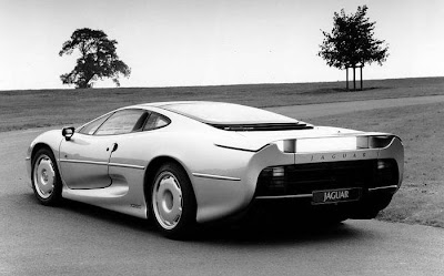 Jaguar+XJ220+(5).jpg