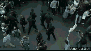 5LGUu0dFm0upe8ycUvT23A2.gif