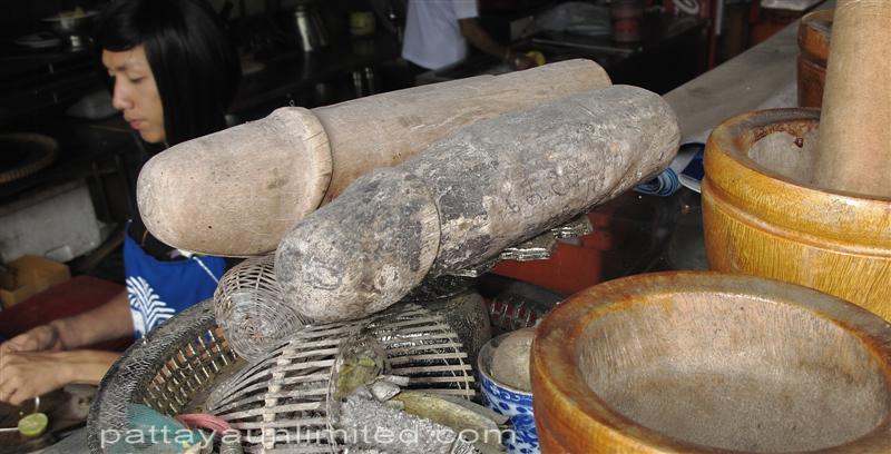 thai-palad-khik-wooden-penis.jpg