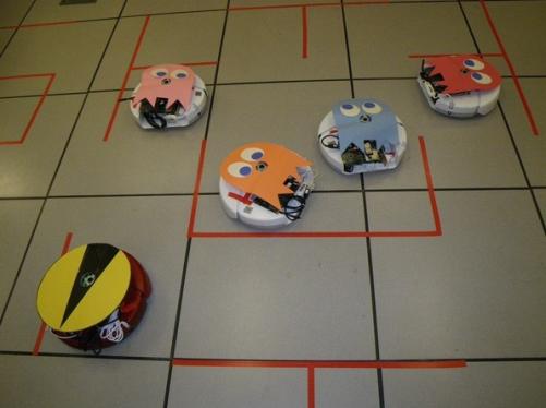 roomba-vacuum-pacman-game.jpg