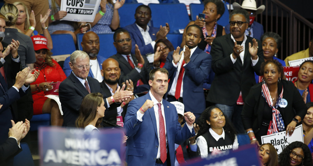 Gov-Kevin-Stitt-is-recognized.jpg
