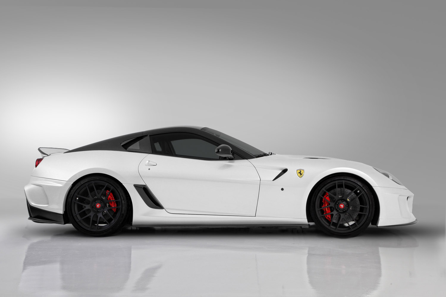 ferrari-599_key_17.jpg