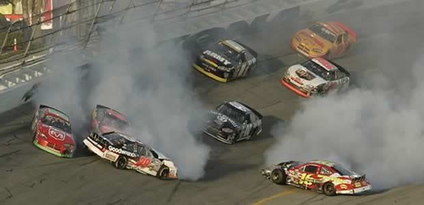 nascarcrash.jpg