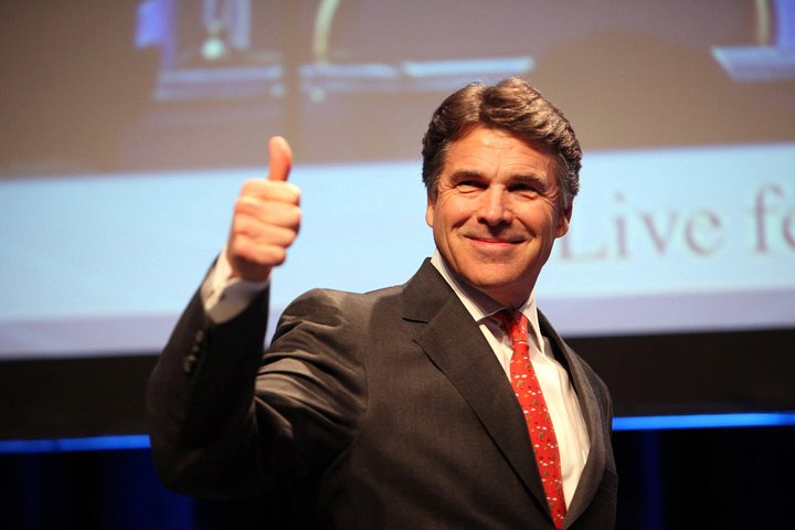 Perry-thumbs-up.jpg