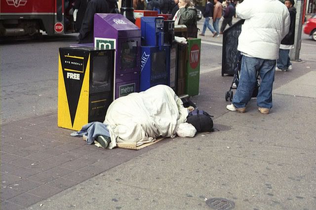 2006_12_28_homeless2.jpg
