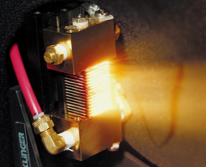 Laser_diode_array.jpg