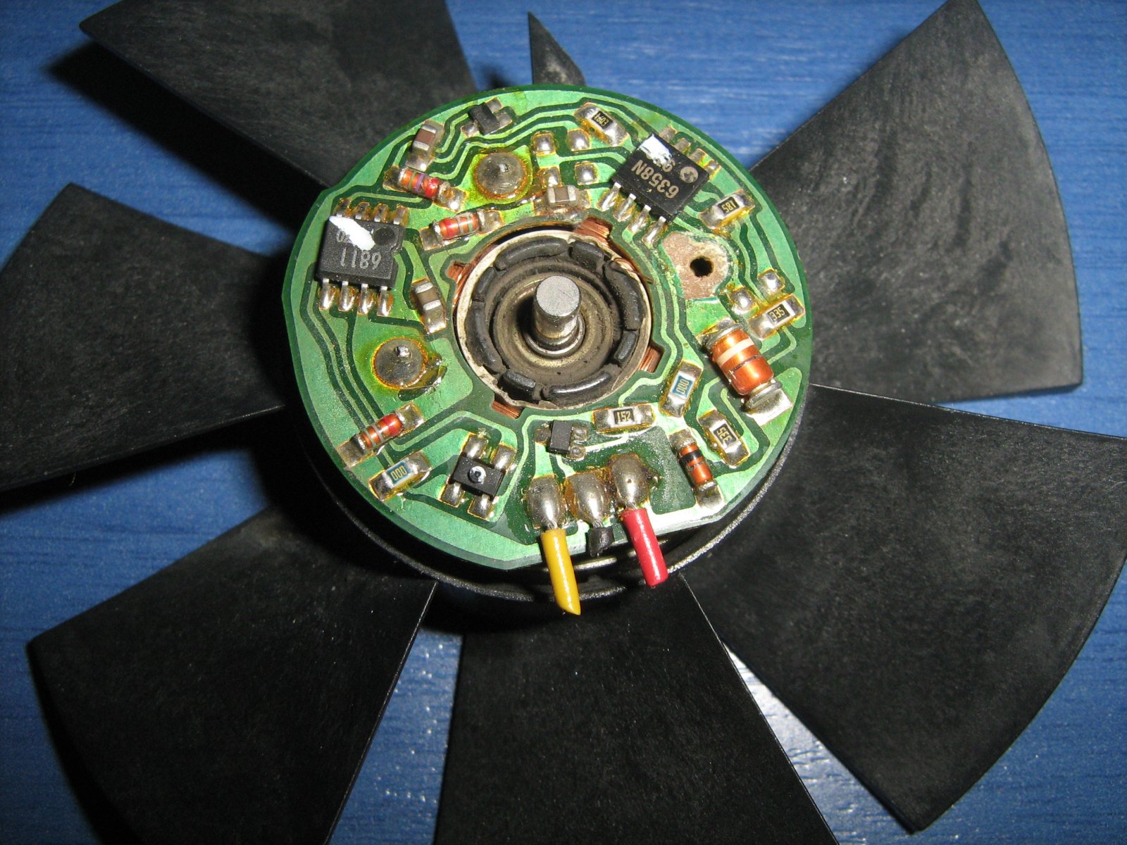 howbrushlessmotorswork_1269513353.jpg