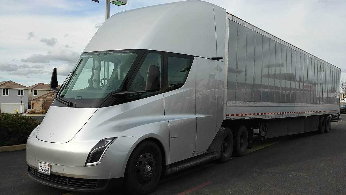 1200px-Tesla_Semi_3.jpg