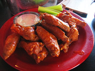 buffalo-wings-from-duffs.jpg