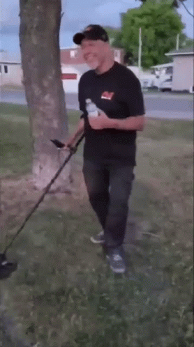 detecting.gif