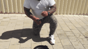 QruO1OnJEoVpK.gif