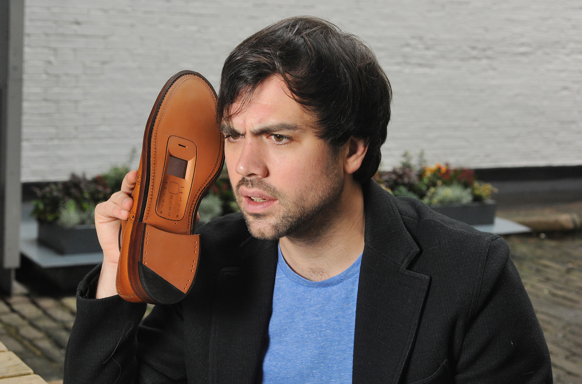 shoe_phone_4.jpg