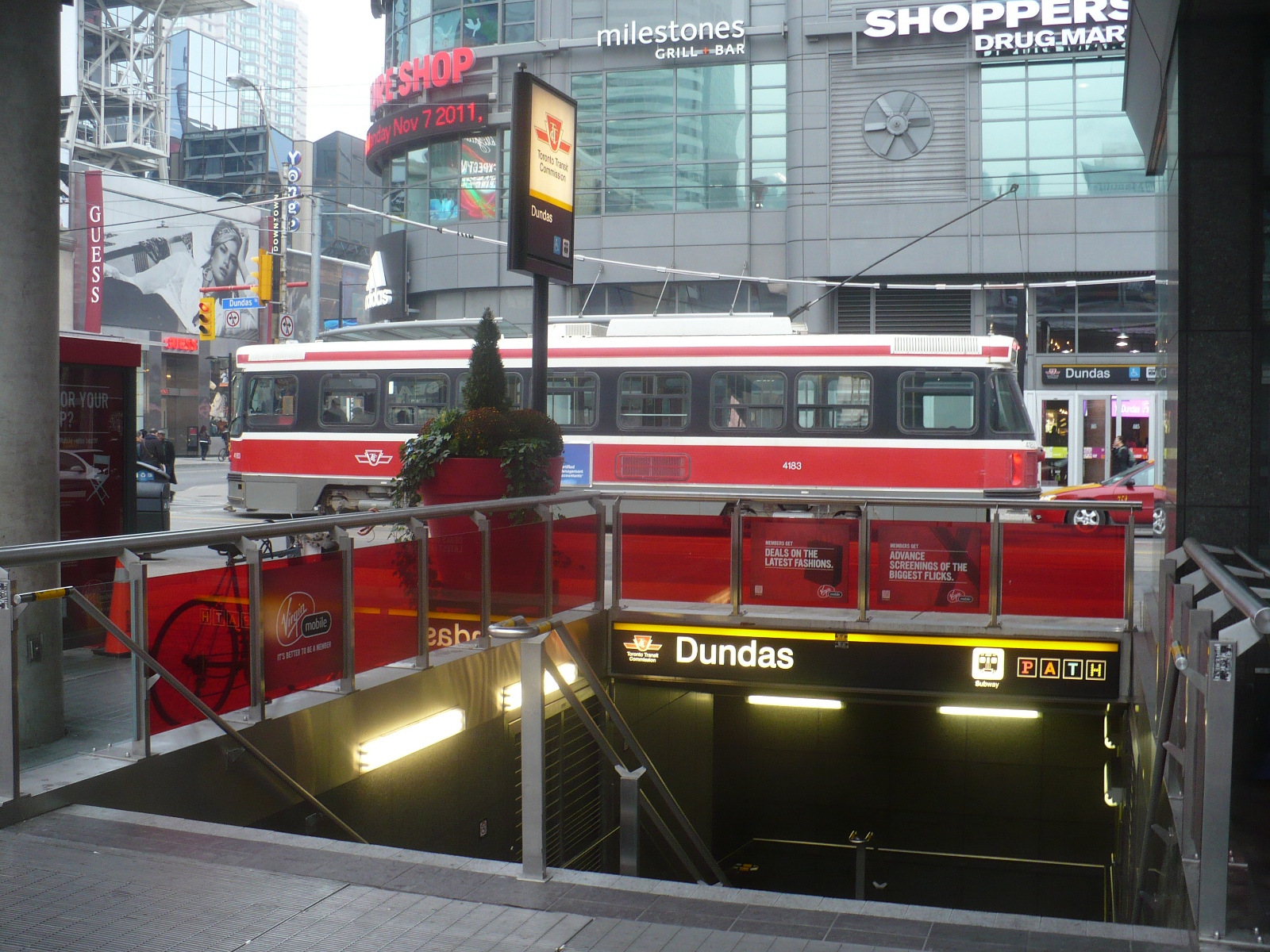 Dundas_TTC_from_the_square.jpg