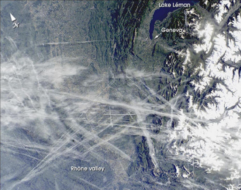 chemtrails_satphoto_rhone_fr.jpg