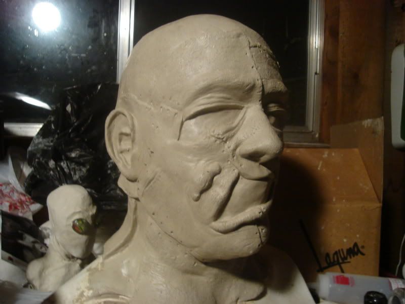 LF101206_02.jpg