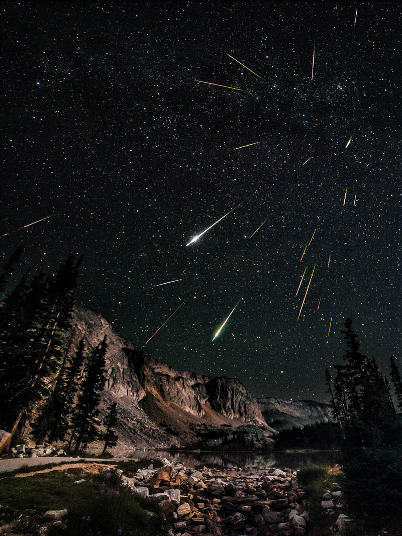 perseid-meteor-shower-snowy-range-wyoming.jpg