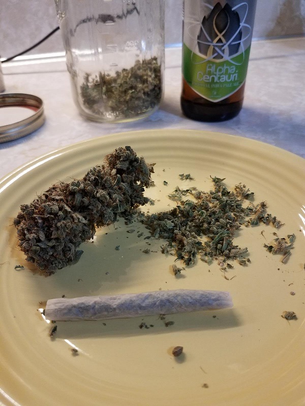 rolled-joint.jpg