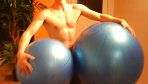 2009-03-30-giant-balls.png