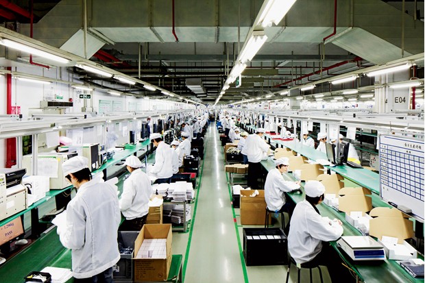 iphone_factory-1y6151e.jpg