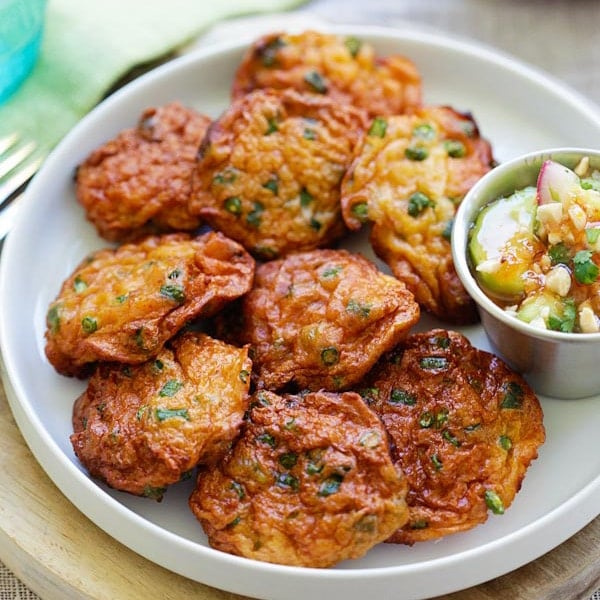 thai-fish-cake-tod-mun-pla-recipe-thumb.jpg