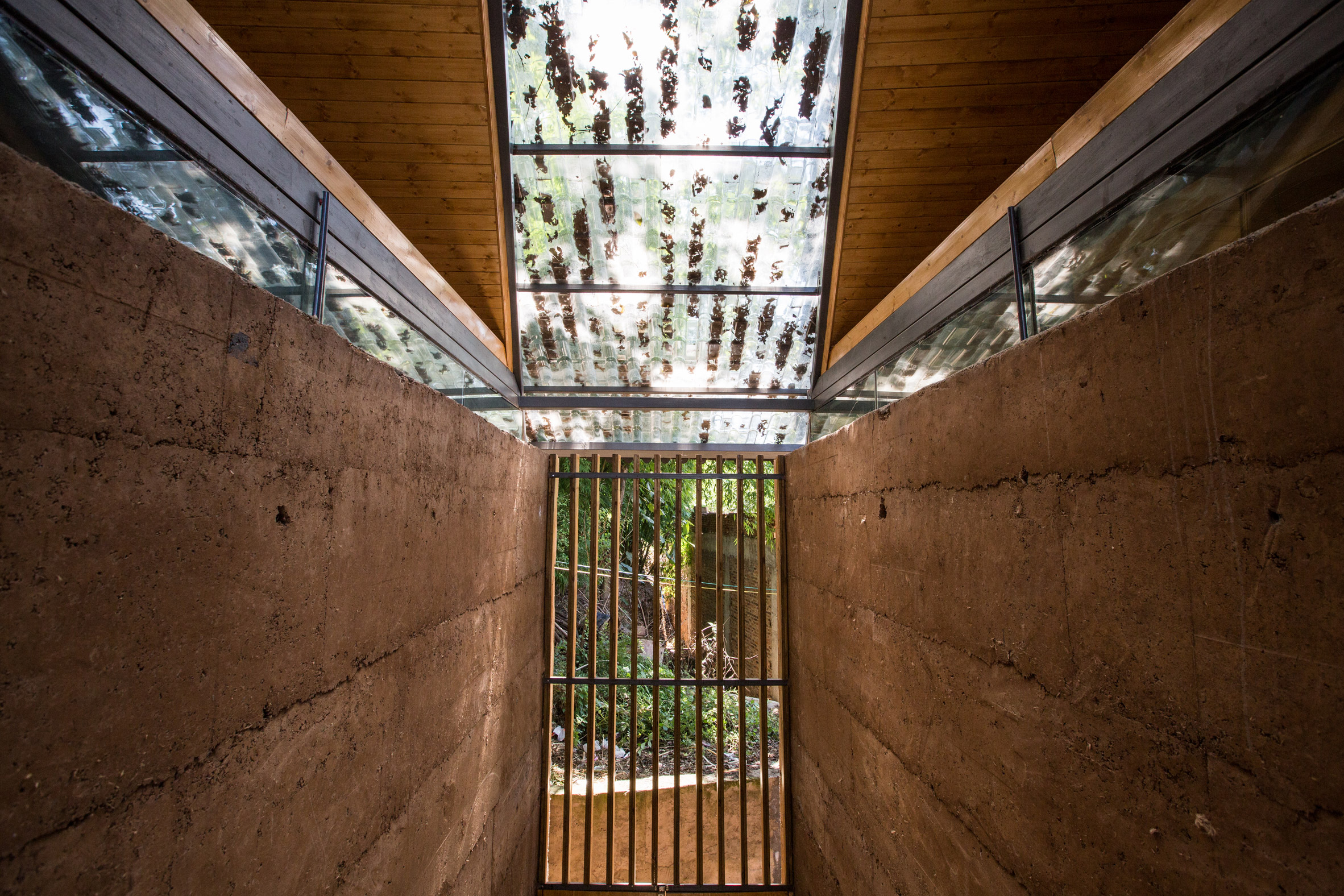 waf-building-of-the-year-guangming_dezeen_2364_col_14.jpg