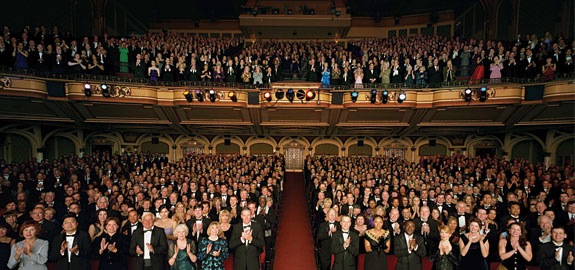 standing-ovation.jpg
