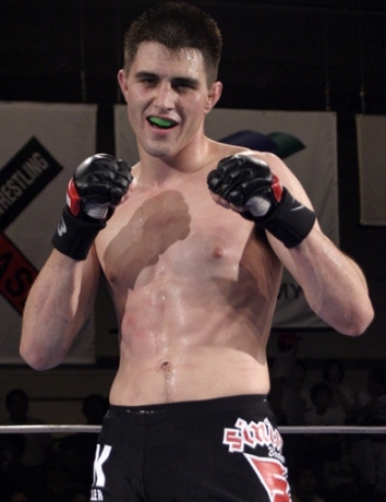 condit_posing_fed_12_08.jpeg