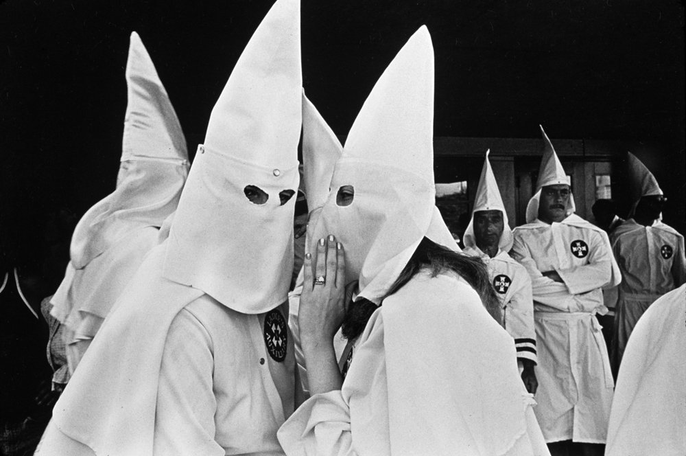 1356616297_kkk_women3.jpg