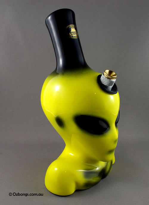 Alien-Bong2.jpg