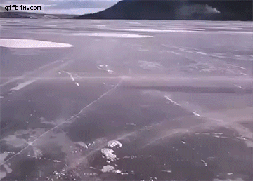 1427995554_chainsawpowered_ice_skating.gif